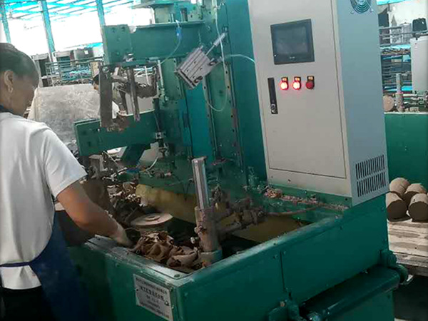 低壓電瓷產(chǎn)品成型機